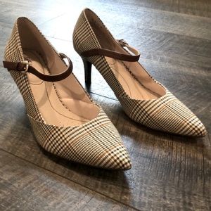 LIFE STRIDE SIZE 11 3’ HEEL WITH STRAP